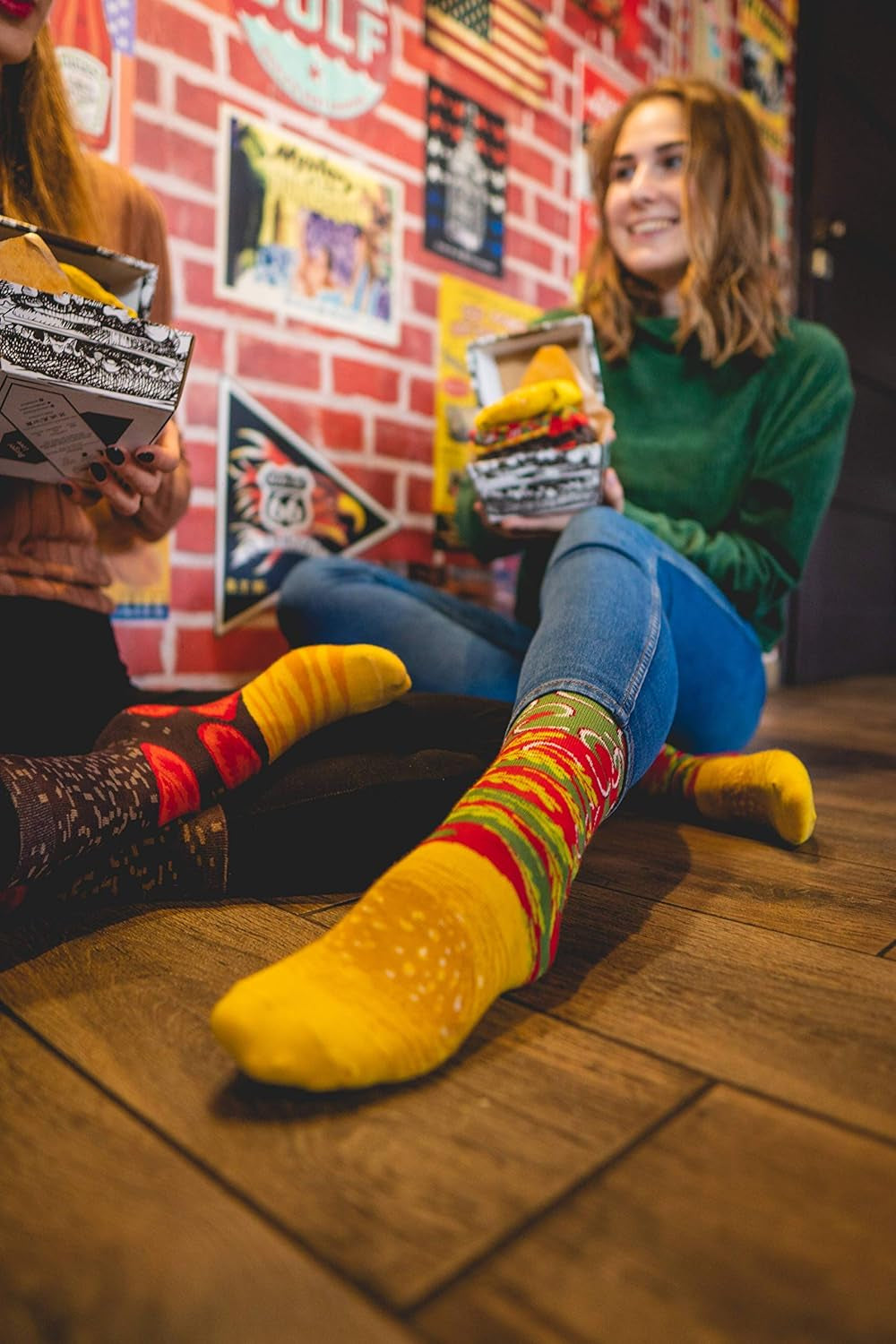 Burger-Themed Funny Socks Box – 2 Pairs for Men & Women